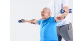 Ćwiczenia dla seniorów na siedząco – bądź aktywny nawet przed telewizorem lub komputerem!