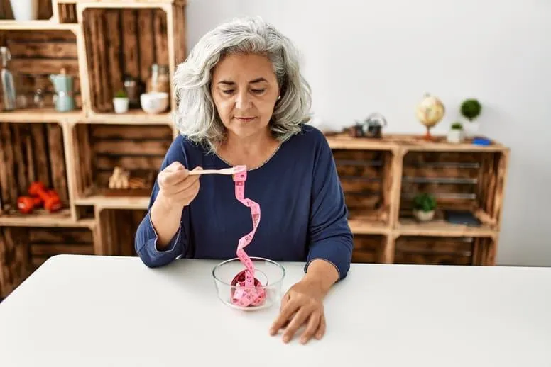 Dieta odchudzająca dla seniora – jak schudnąć w starszym wieku?