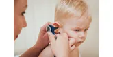 Dziecięce zapalenie ucha bez bólu − jak je leczyć?