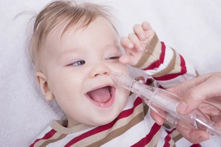 bebé feliz - aspirador nasal