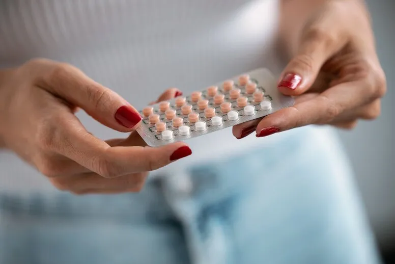 Czy tabletki antykoncepcyjne pomagają na trądzik?