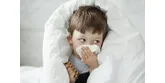 Przeziębienie u dziecka − co podawać w domu?