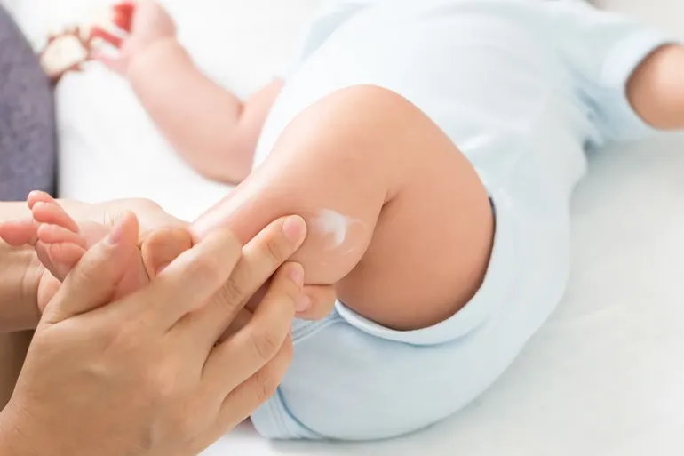 cosméticos para el cuidado de la piel del bebé