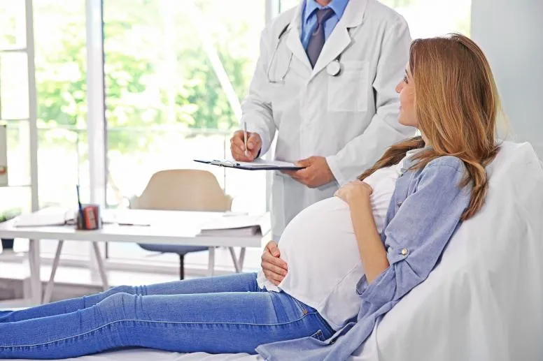 Infekcja intymna w ciąży – jak ją rozpoznać i jak leczyć?
