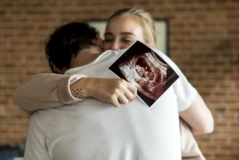 zdjęcie USG ciąży