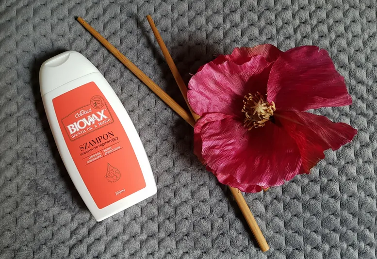 Szampon do zniszczonych włosów L'biotica Biovax Opuntia Oil&Mango − recenzja 