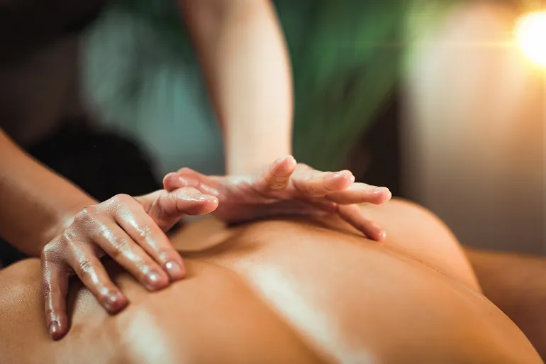 Niefarmakologiczne sposoby leczenia bólu  masaż