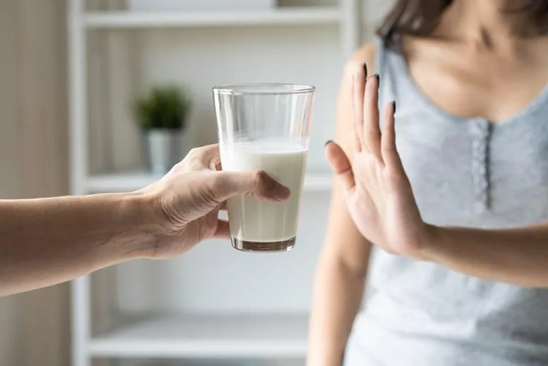 Uczulenie na mleko modyfikowane - jakie są objawy i jak sobie z nim radzić?