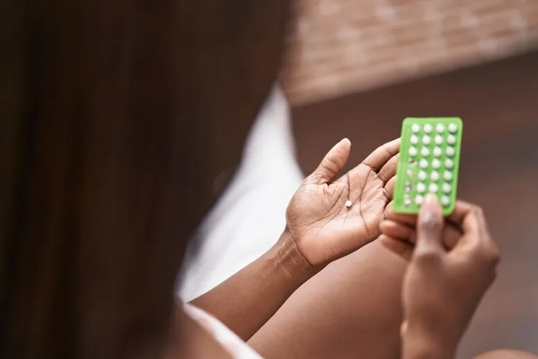 Czy tabletki antykoncepcyjne poprawiają cerę?